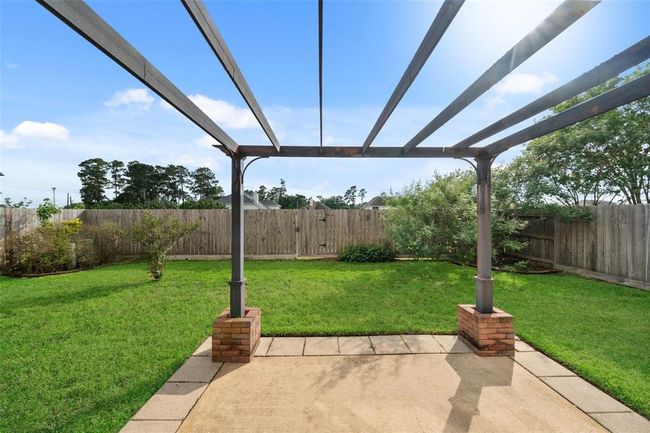 18007 Melissa Springs Dr, House other with 3 bedrooms, 2 bathrooms and 2 parking in Tomball TX | Image 17