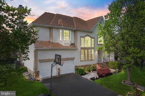 30 Goldenrod Dr, Belle Mead, NJ, 08502-4121 | Card Image