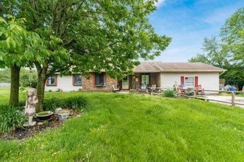 7341 E Broad St Sw, Pataskala, OH, 43062-8501 | Card Image