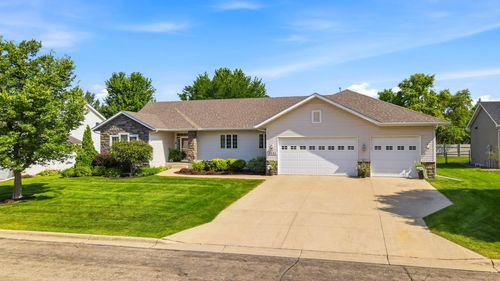 2450 Mossy Creek Dr Ne, Owatonna, MN, 55060-6259 | Card Image