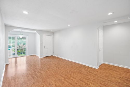 118-12633 Memorial Dr, Houston, TX, 77024-4846 | Card Image