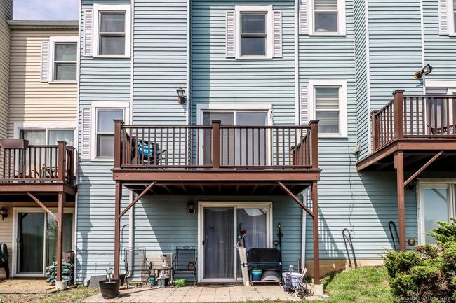 UNIT-18-3 - 55 Mill Plain Rd, Condo with 2 bedrooms, 2 bathrooms and 1 parking in Danbury CT | Image 18
