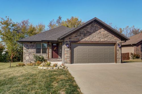 1909 Redbird Court, Ozark, MO, 65721 | Card Image