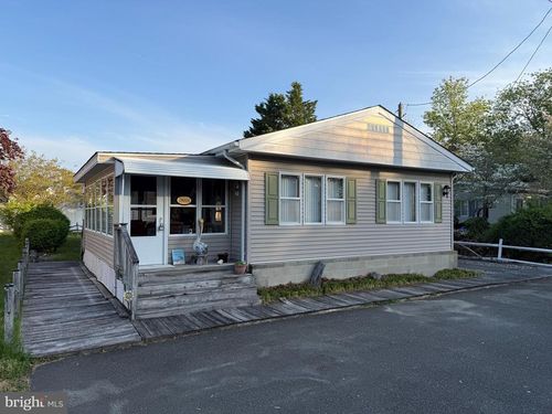 18006 Howard Dr, REHOBOTH BEACH, DE, 19971-9207 | Card Image