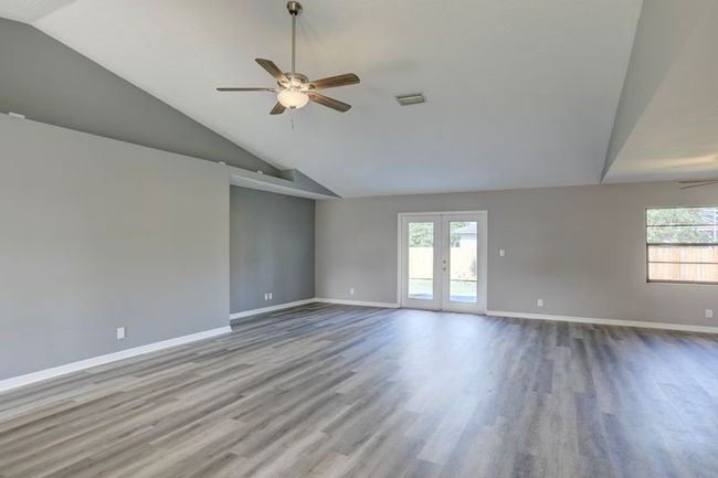 123 Friar Ct, House other with 3 bedrooms, 2 bathrooms and null parking in SEBASTIAN FL | Image 11