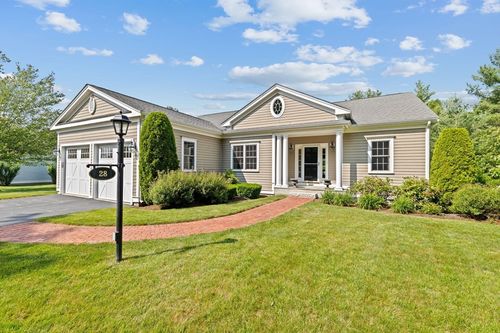 28-28 Ridgewood Xing, Hingham, MA, 02043-3077 | Card Image
