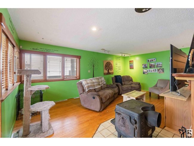 6513 53 Ave, House other with 4 bedrooms, 2 bathrooms and null parking in Redwater AB | Image 9