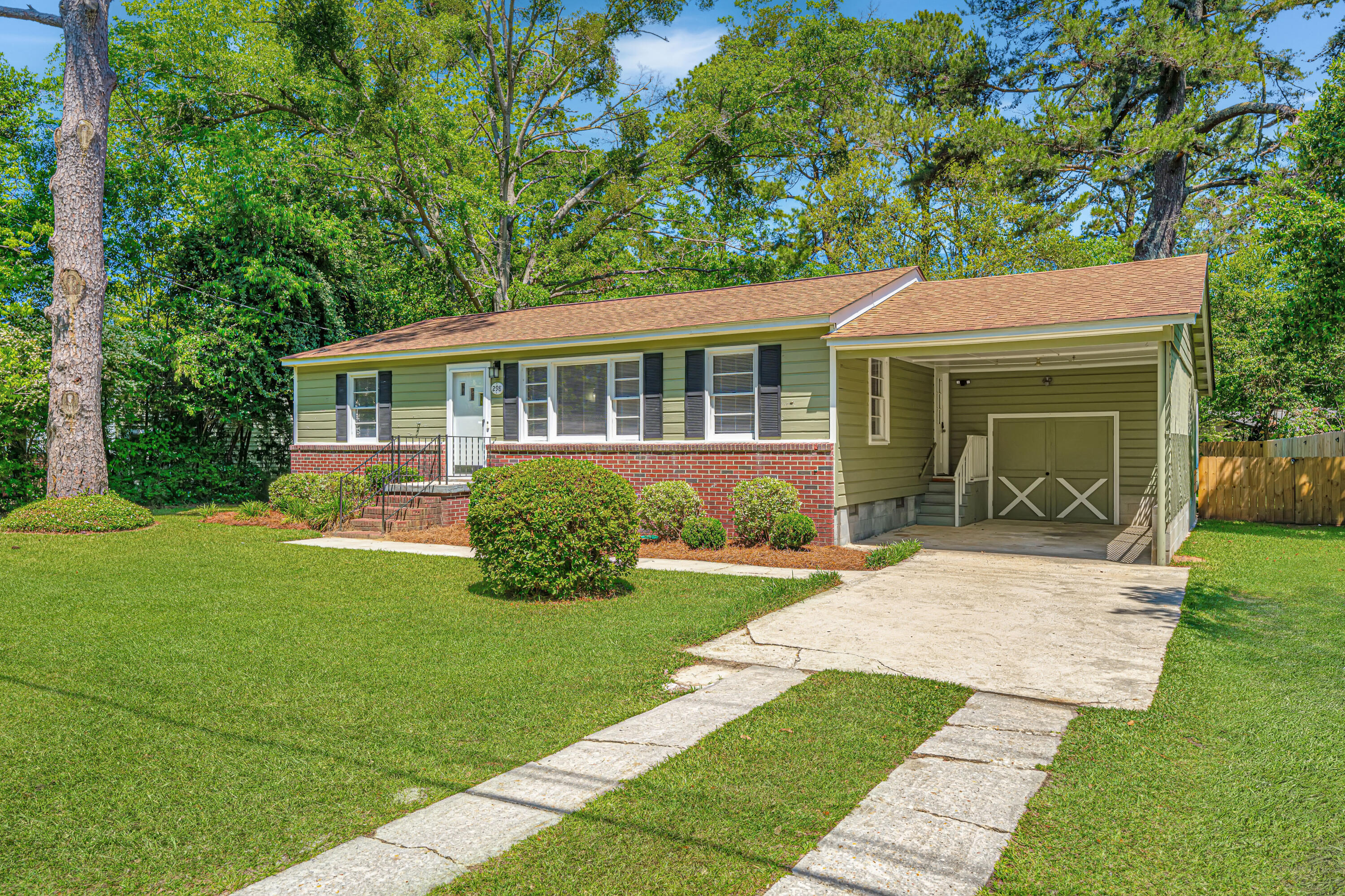 Embassy Dr, Summerville, SC 29483