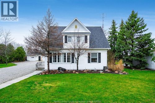 151 Belle River Rd, Cottam, ON, N0R1B0 | Card Image