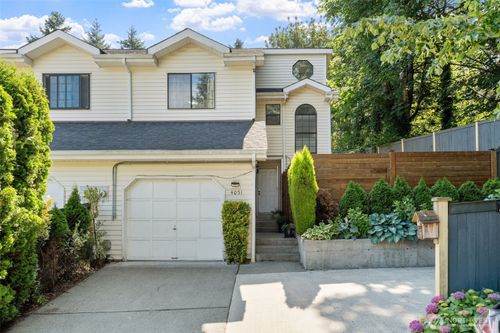 4051 S 159th Ln, Tukwila, WA, 98188-2690 | Card Image