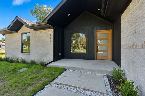 9905 Glenrio Ln, Dallas, TX, 75220-1761 | Card Image