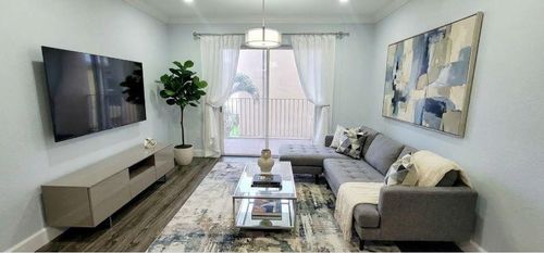 4308-8851 Nw 119th St, Hialeah Gardens, FL, 33018-7901 | Card Image