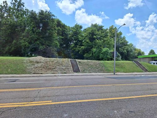 481 E Eh Crump Blvd, Memphis, TN, 38126-4602 | Card Image