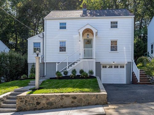 119 Gloucester St, Arlington, MA, 02476-6311 | Card Image