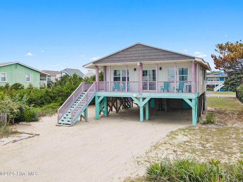 926 E Beach Dr, Oak Island, NC, 28465-6552 | Card Image