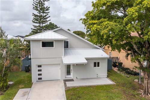2425 Southridge Rd, Delray Beach, FL, 33444-8112 | Card Image