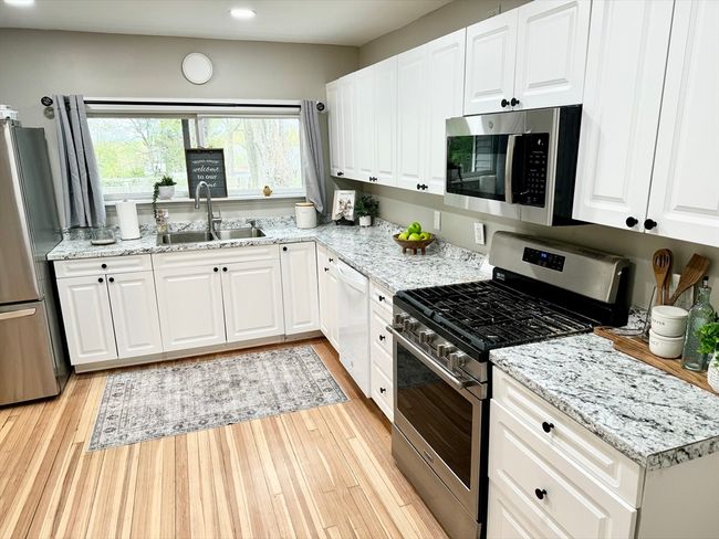 10 Callender Ave, House other with 4 bedrooms, 1 bathrooms and 4 parking in East Longmeadow MA | Image 8