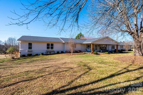 3020 Pooveys Chapel Church Rd, Hudson, NC, 28638-8798 | Card Image