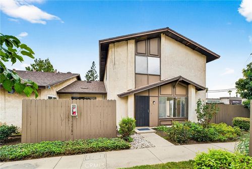 10484 Calico Ct, Montclair, CA, 91763 | Card Image