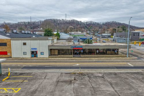 1606 W State St, Bristol, TN, 37620-1952 | Card Image