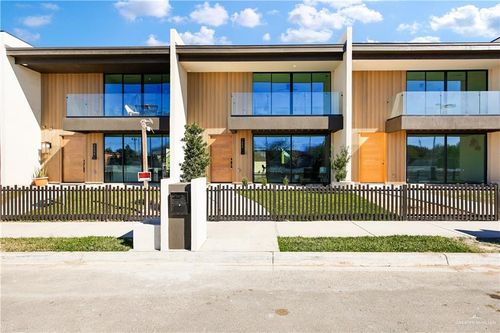 1406 S 7th Avenue, Edinburg, TX, 78539 | Card Image