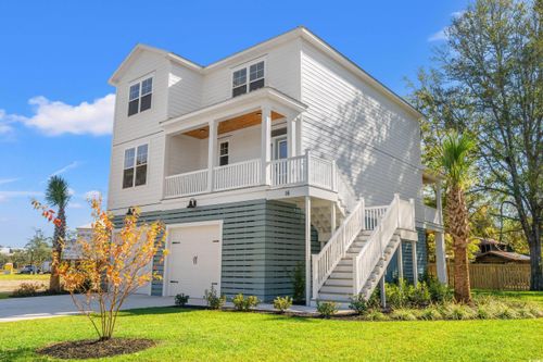 16 Mullet Bay Rd, Pawleys Island, SC, 29585-8841 | Card Image