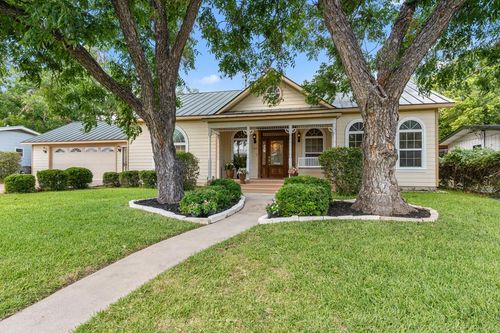 408 W Creek St, Fredericksburg, TX, 78624-3114 | Card Image