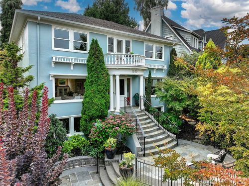 1939 E Crescent Drive, Seattle, WA, 98112 | Card Image