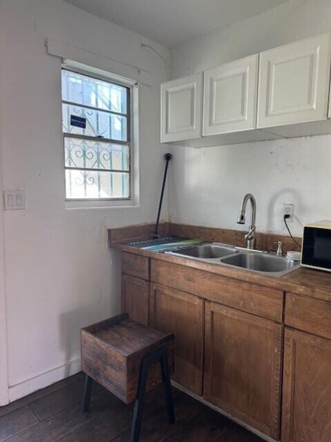 APT-1 - 545 Sw 4 Th St, Condo with 2 bedrooms, 1 bathrooms and null parking in Belle Glade FL | Image 6