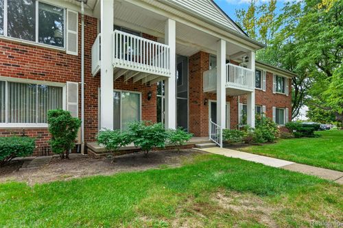 42241 Toddmark Ln, Clinton Twp, MI, 48038-5436 | Card Image