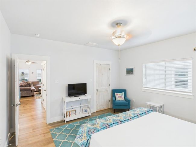 2403 S Bronte St, House other with 3 bedrooms, 2 bathrooms and 3 parking in Rockport TX | Image 15