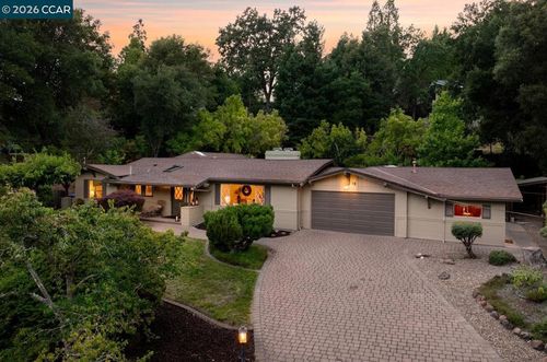 19 Valley Dr, Orinda, CA, 94563-3533 | Card Image