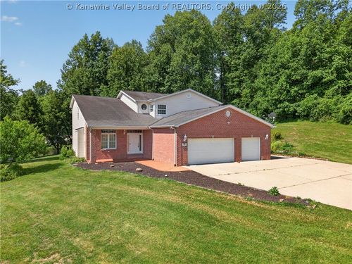 211 Seneca Valley Ests, Sissonville, WV, 25320 | Card Image