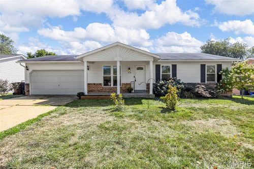 3018 Valley Ridge Dr, Saint Peters, MO, 63376-7153 | Card Image