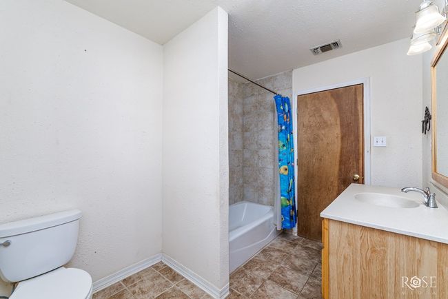 17342 Fm 1929 W, House other with 3 bedrooms, 2 bathrooms and 1 parking in Miles TX | Image 14