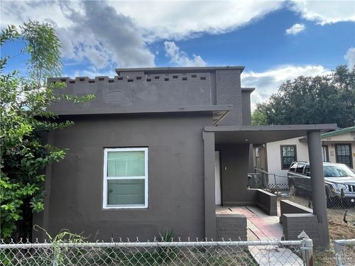 212 E 1st St, San Juan, TX, 78589-3004 | Card Image