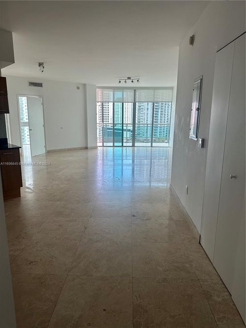 2302-350 S Miami Ave, Miami, FL, 33130-1925 | Card Image