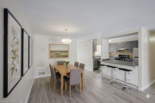 65-65 Glamis Rd, Cambridge, ON, N1R6W4 | Card Image