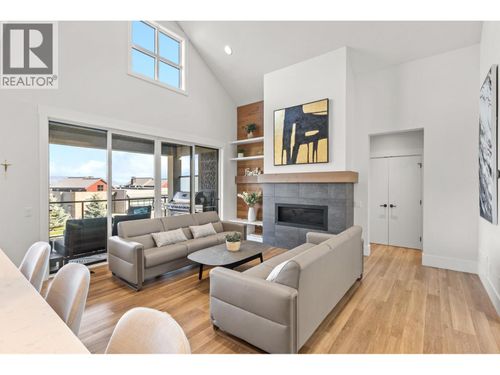 203 Grange Dr, Vernon, BC, V1H2M1 | Card Image