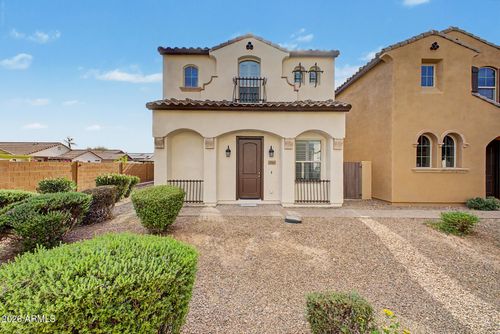 2045 E Heartwood Ln, Phoenix, AZ, 85022-2988 | Card Image