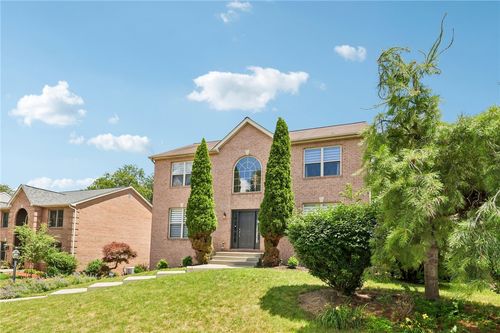 1712 Dawn Dr, Sewickley, PA, 15143-8559 | Card Image