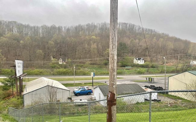 37037 Governor G C Peery Hwy, Home with 0 bedrooms, 0 bathrooms and 10 parking in Bluefield VA | Image 8