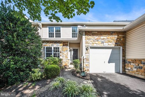 131 Gleneagles Dr, BLUE BELL, PA, 19422-3241 | Card Image