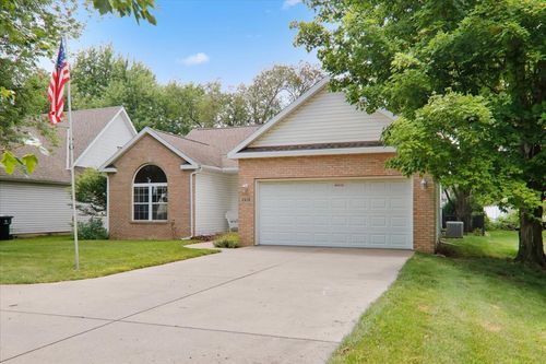 2610 Airport Rd, Bloomington, IL, 61704-8476 | Card Image