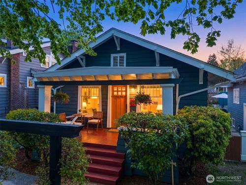 1113 Ne Ravenna Blvd, Seattle, WA, 98105 | Card Image