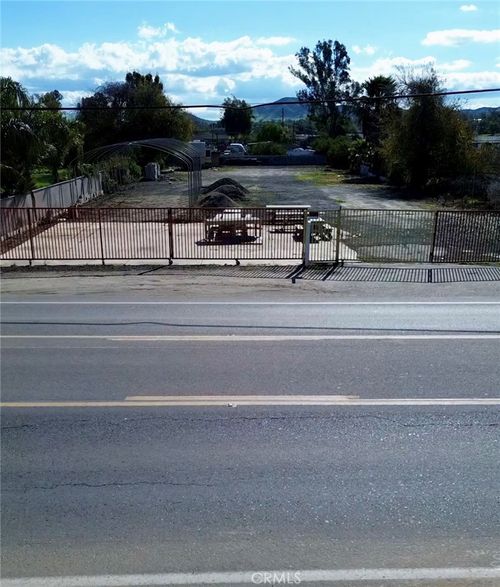 21321 Cajalco Rd, Perris, CA, 92570-7246 | Card Image