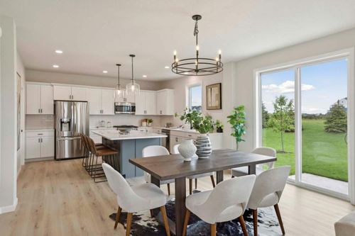 5128 Airlake Dr, Woodbury, MN, 55129-5745 | Card Image