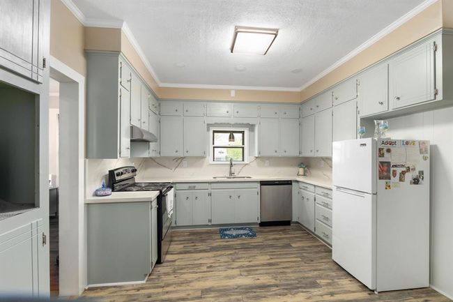 1501 S Austin St, House other with 2 bedrooms, 2 bathrooms and 2 parking in Brenham TX | Image 12