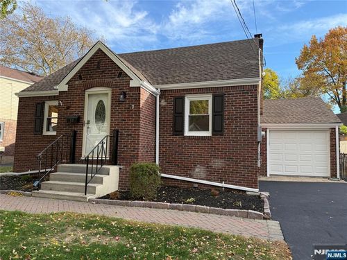 37 Revere Dr, Dumont, NJ, 07628-1712 | Card Image