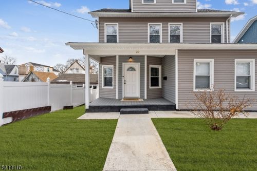 22 Pine Grove Ter, Newark, NJ, 07106-1909 | Card Image